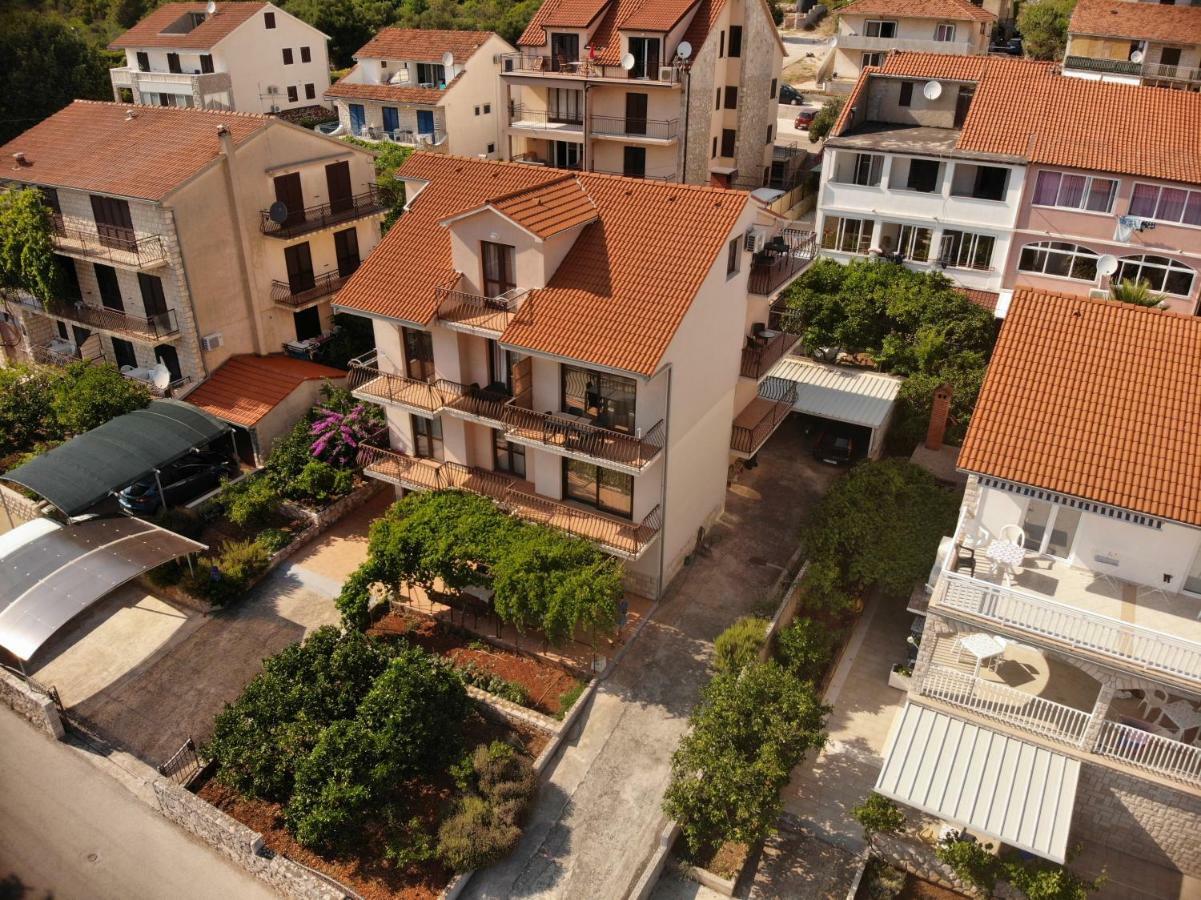 Apartmani Roic Stari Grad  Dış mekan fotoğraf